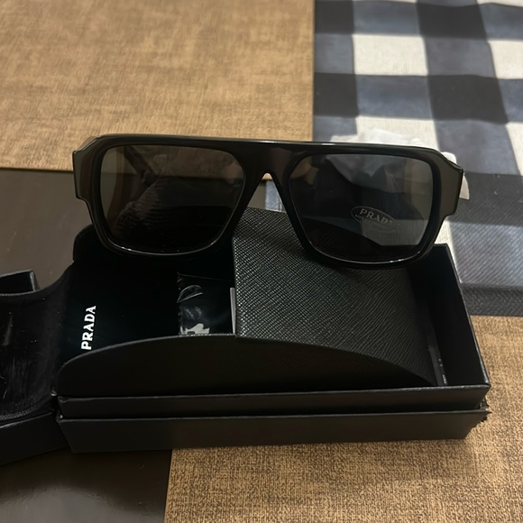 Prada “Acetate Sunglasses With Prada Logo” - Picture 5 of 13